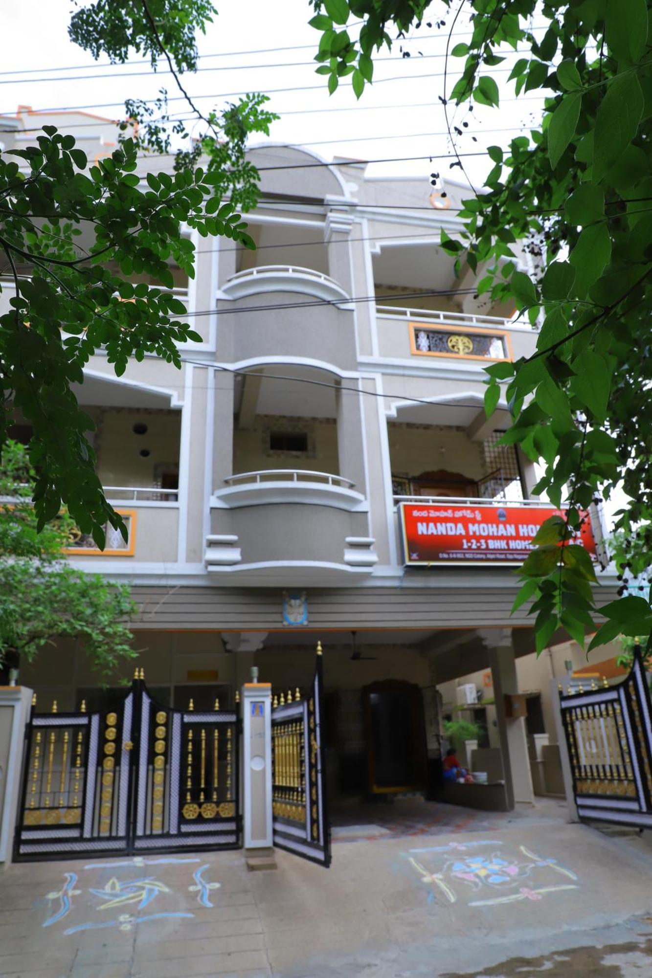 Nanda Mohan Homestay- Luxuries Ac Apartment Close To Alipiri Foothills-Kapila Teertham And Iskcon Temple ティルパティ エクステリア 写真