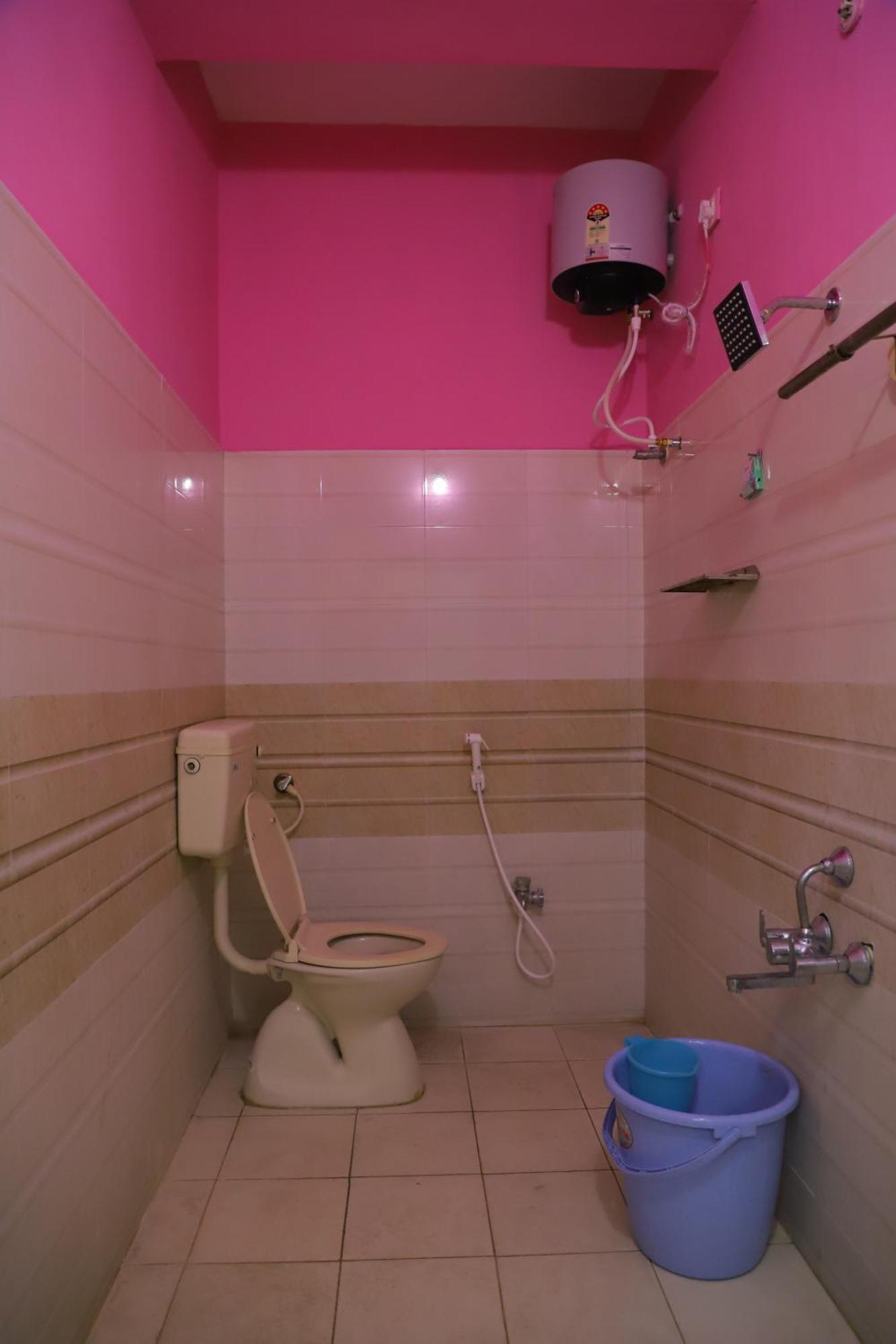 Nanda Mohan Homestay- Luxuries Ac Apartment Close To Alipiri Foothills-Kapila Teertham And Iskcon Temple ティルパティ エクステリア 写真
