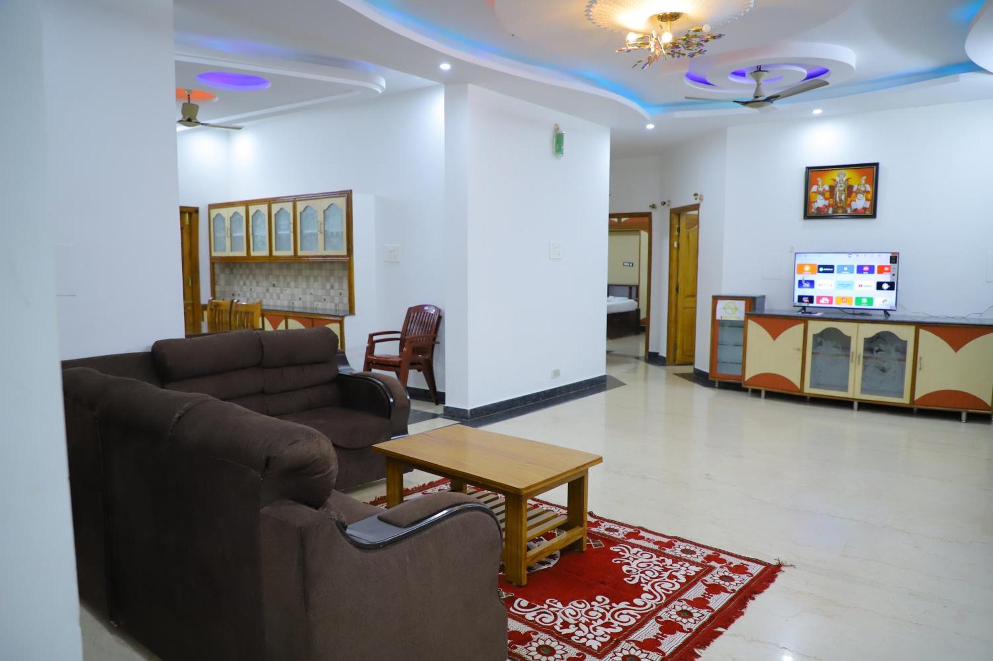 Nanda Mohan Homestay- Luxuries Ac Apartment Close To Alipiri Foothills-Kapila Teertham And Iskcon Temple ティルパティ エクステリア 写真