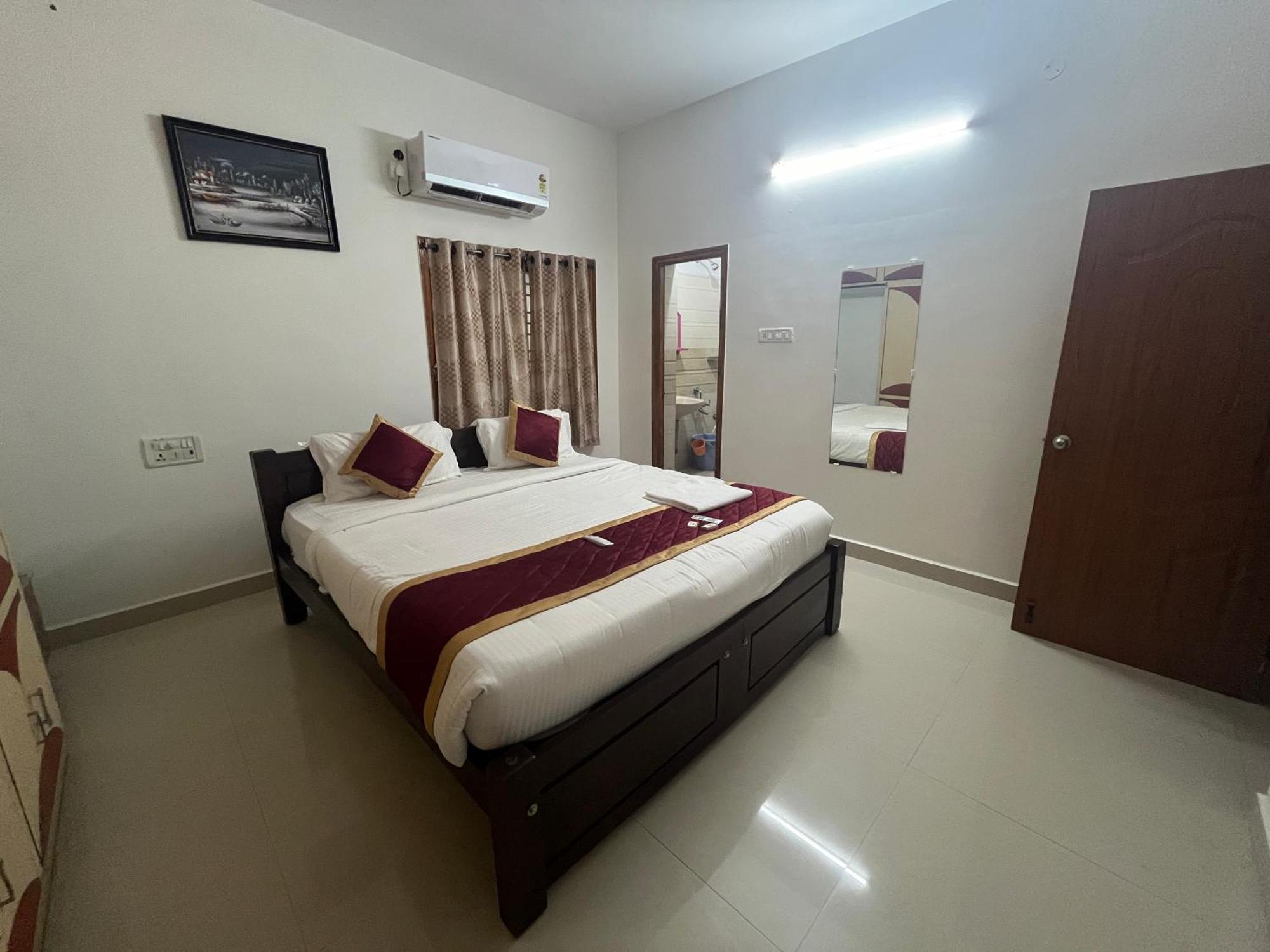 Nanda Mohan Homestay- Luxuries Ac Apartment Close To Alipiri Foothills-Kapila Teertham And Iskcon Temple ティルパティ エクステリア 写真